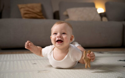 Feszíti magát a babád? Nem szereti, ha leteszed hasra/hátra. El fog múlni?